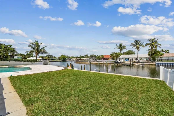 $6,500 | 4328 40th Street South, St. Petersburg, FL 33711