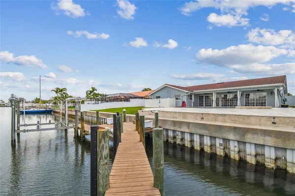 $6,500 | 4328 40th Street South, St. Petersburg, FL 33711