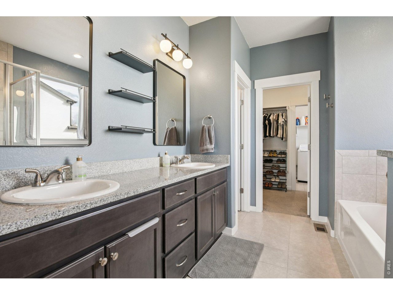 302 Mount Rainier Street Berthoud, CO 80513 - Photo 15 of 30 Primary Bathroom