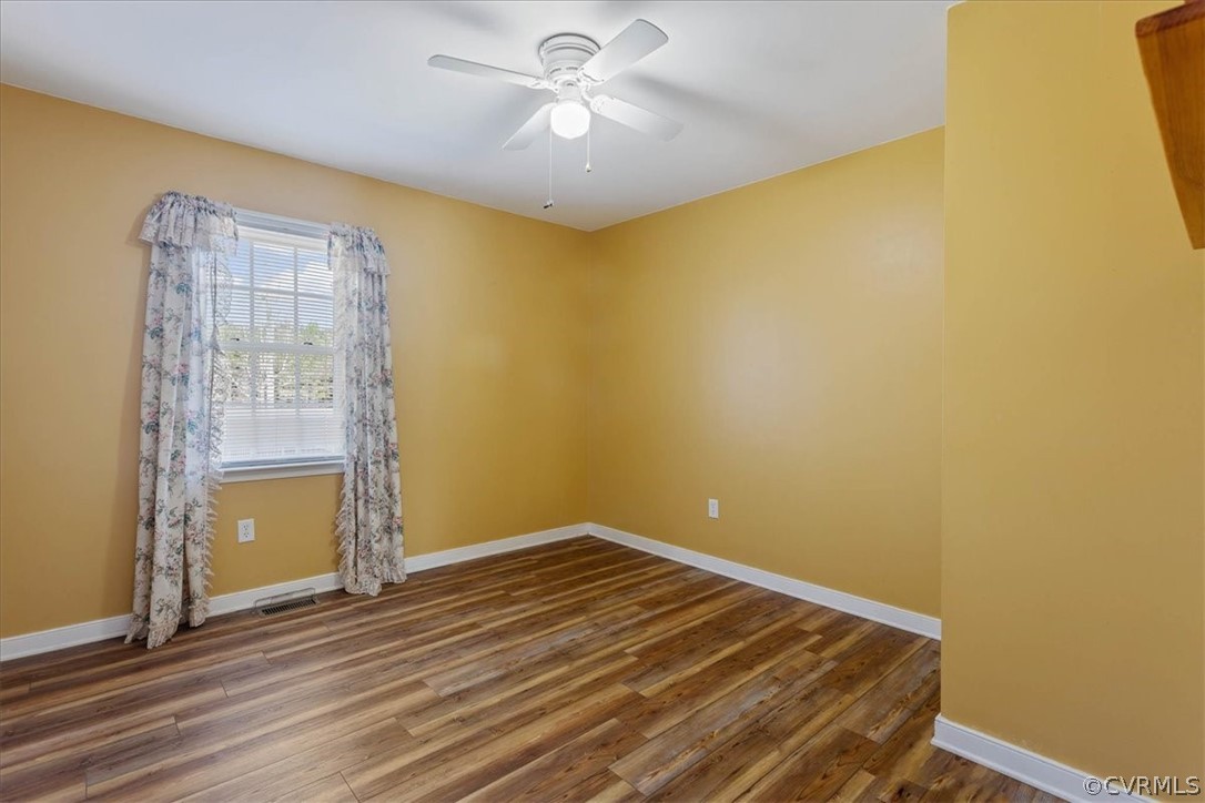 7231 Railroad Bed Road Carson, VA 23830 - Photo 20 of 42 a view of room with window and ceiling fan