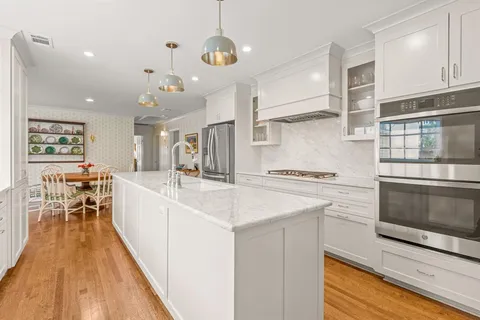 $2,125,000 | 508 North Bailey Avenue, Fort Worth, TX 76107