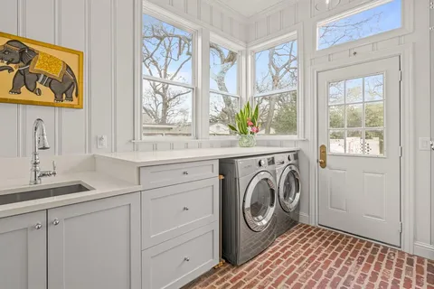 $2,125,000 | 508 North Bailey Avenue, Fort Worth, TX 76107