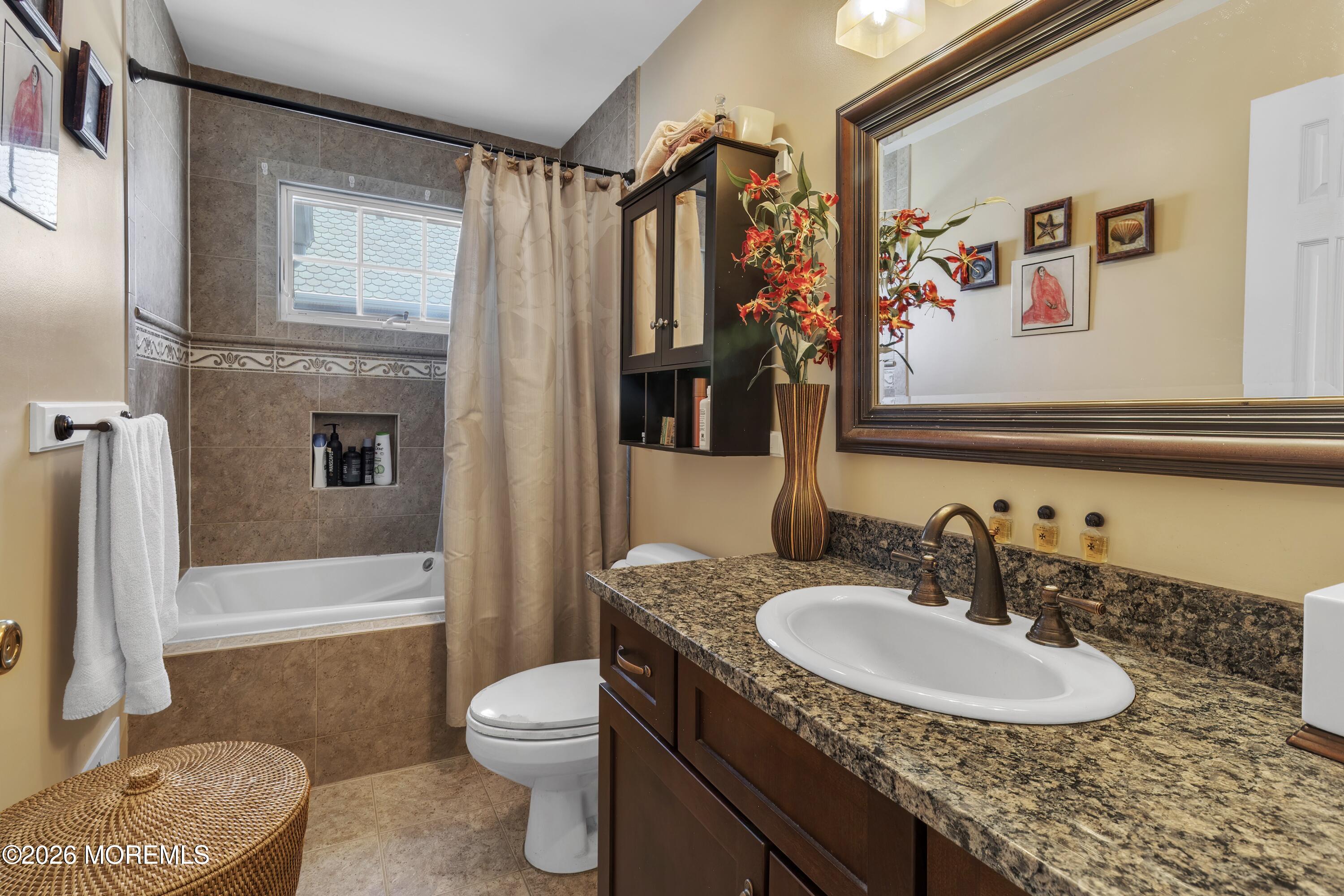 46 West Rutherford Lane Lavallette, NJ 08735 - Photo 21 of 58 Full Bath