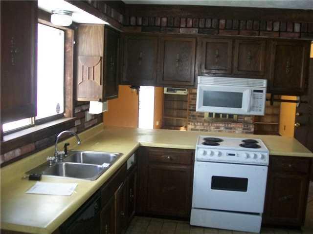 3310 Milford Road Indianapolis, IN 46235 - Photo 4 of 5 Gallery Image 4