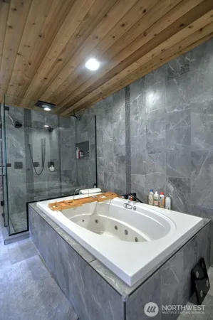 $725,000 | 14640 164th Lane Southeast, Rainier, WA 98576