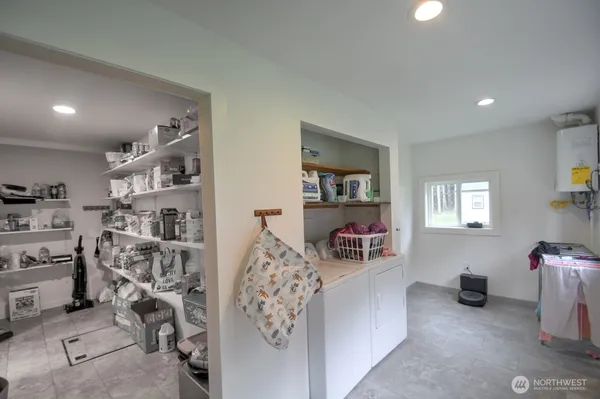 $725,000 | 14640 164th Lane Southeast, Rainier, WA 98576