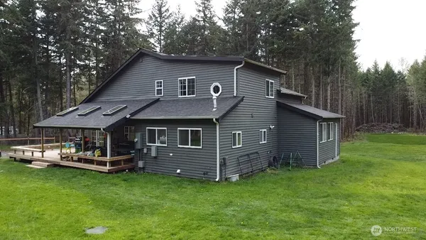 $725,000 | 14640 164th Lane Southeast, Rainier, WA 98576