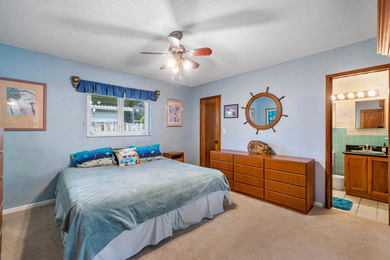 825 Periwinkle Street Boca Raton, FL 33486 - Photo 16 of 37 016-825PeriwinkleStreet-BocaRaton-FL-334