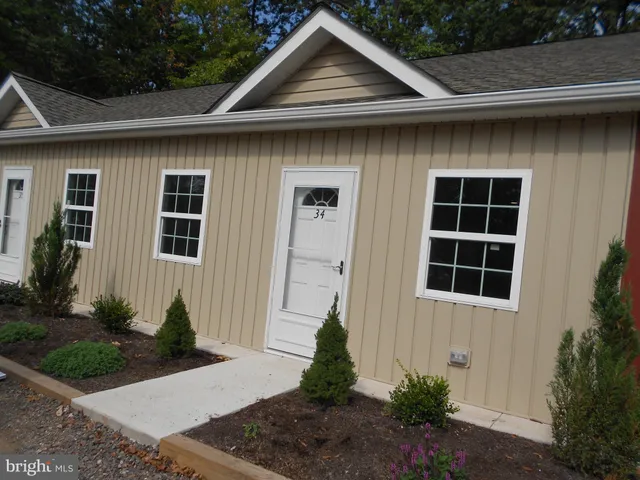$1,425 | 2101 Hill Road, Unit 34, Sellersville, PA 18960
