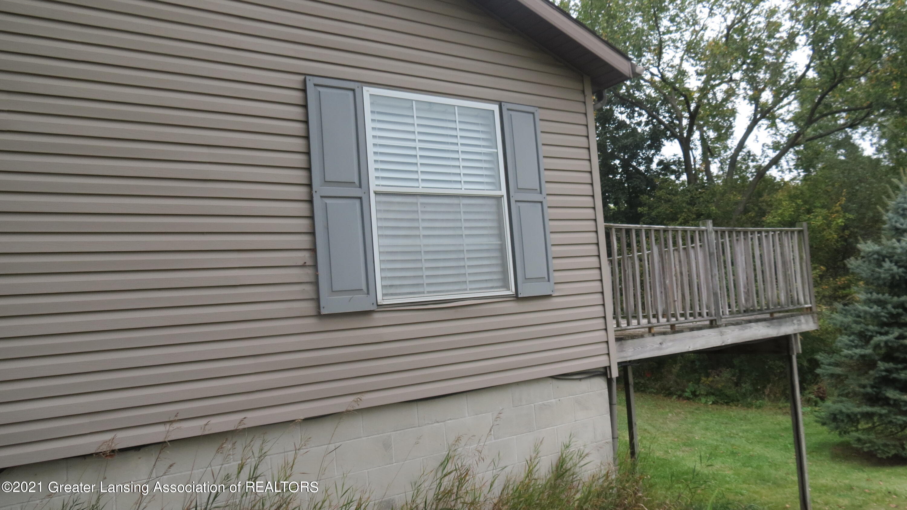 6893 South Krepps Road St. Johns, MI 48879 - Photo 31 of 42 IMG_8844