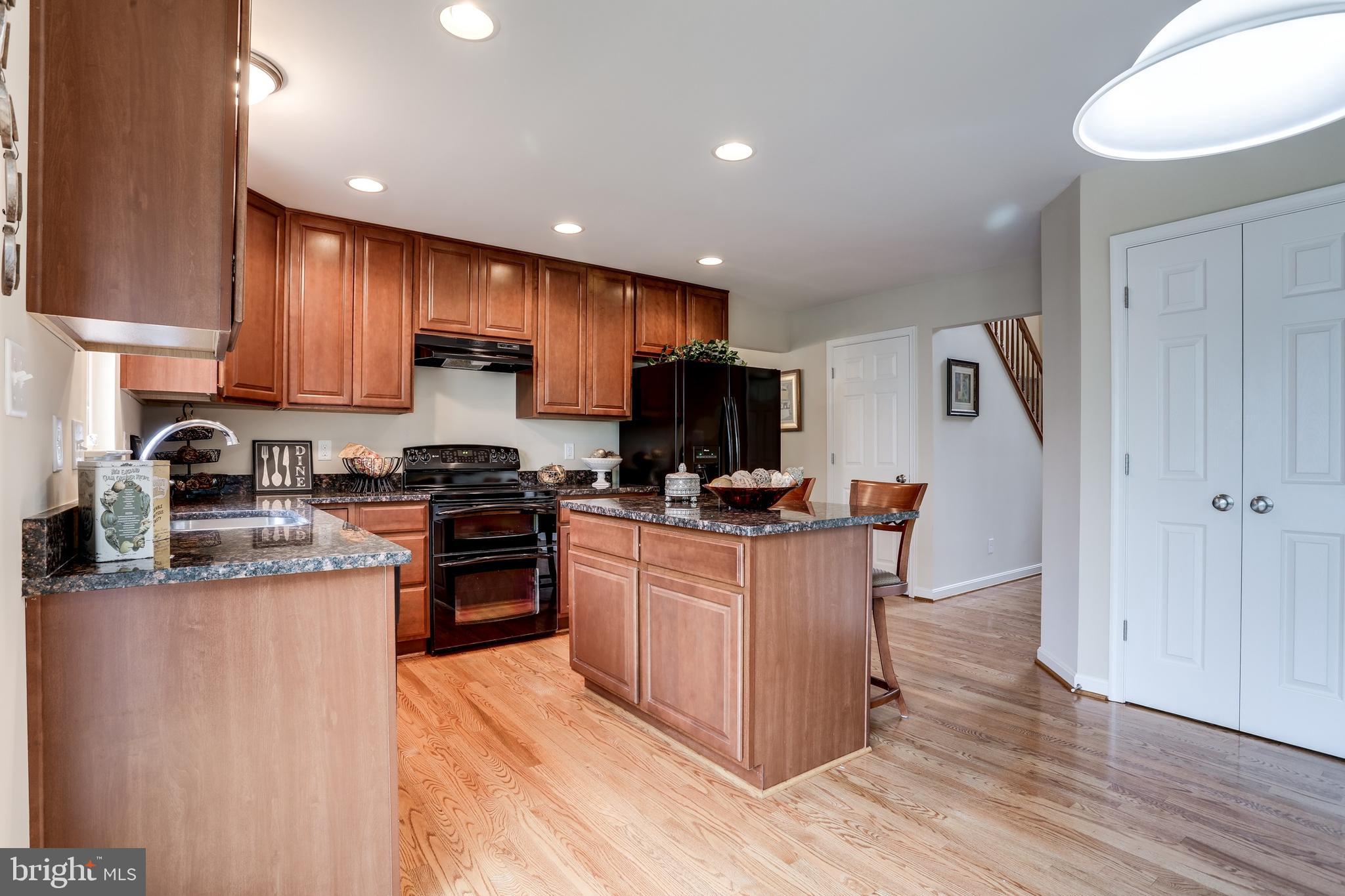 6427 Holly Marie Road Elkridge, MD 21075 - Photo 4 of 23