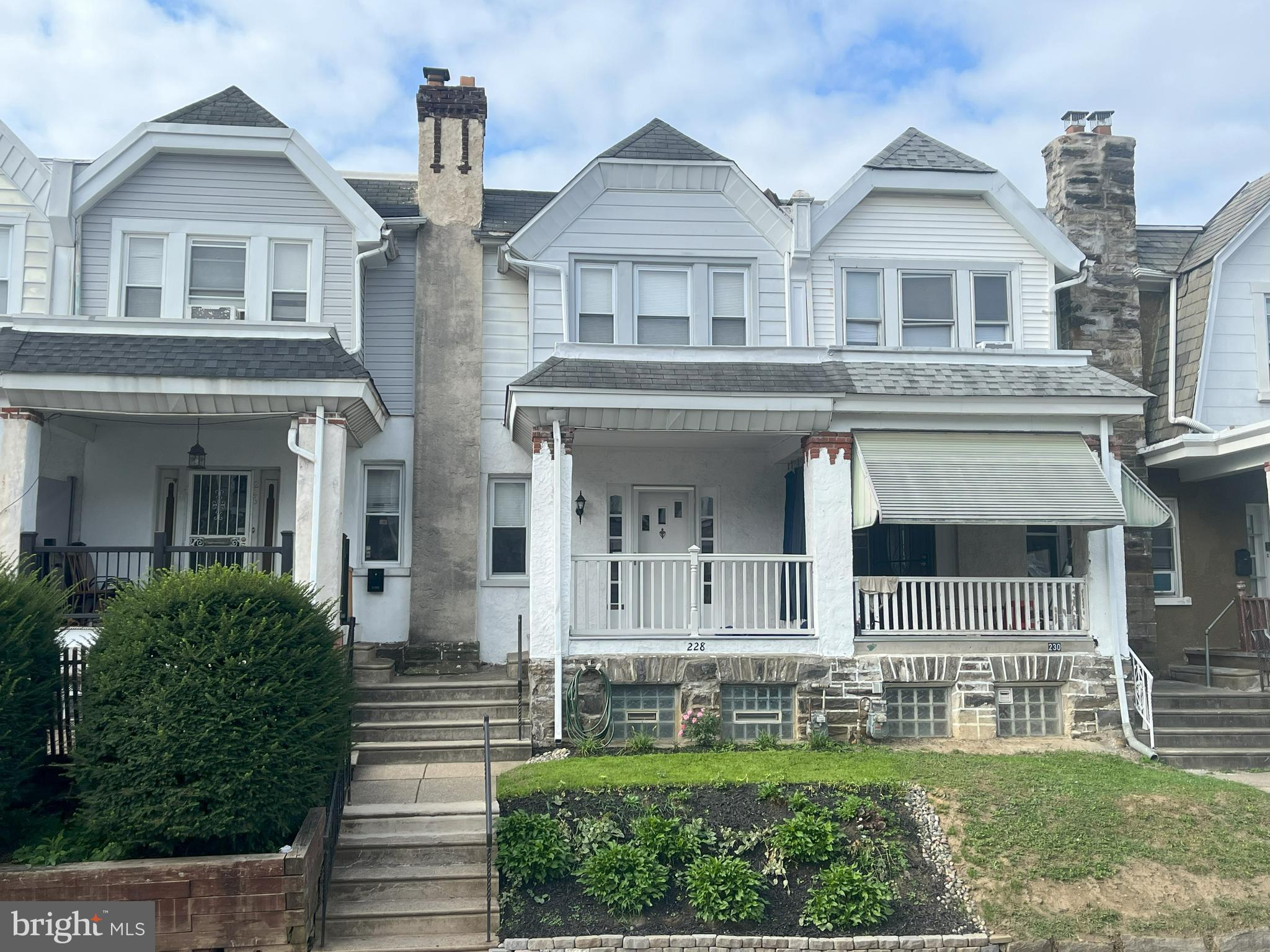 228 Huntley Road Upper Darby, PA 19082 - Photo 1 of 21