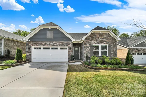 $585,000 | 12620 Twilight Drive, Mint Hill, NC 28227