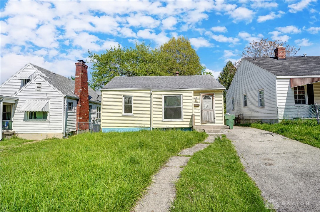 322 Geneva Road Dayton, OH 45417 - Photo 2 of 20 Gallery Image 2