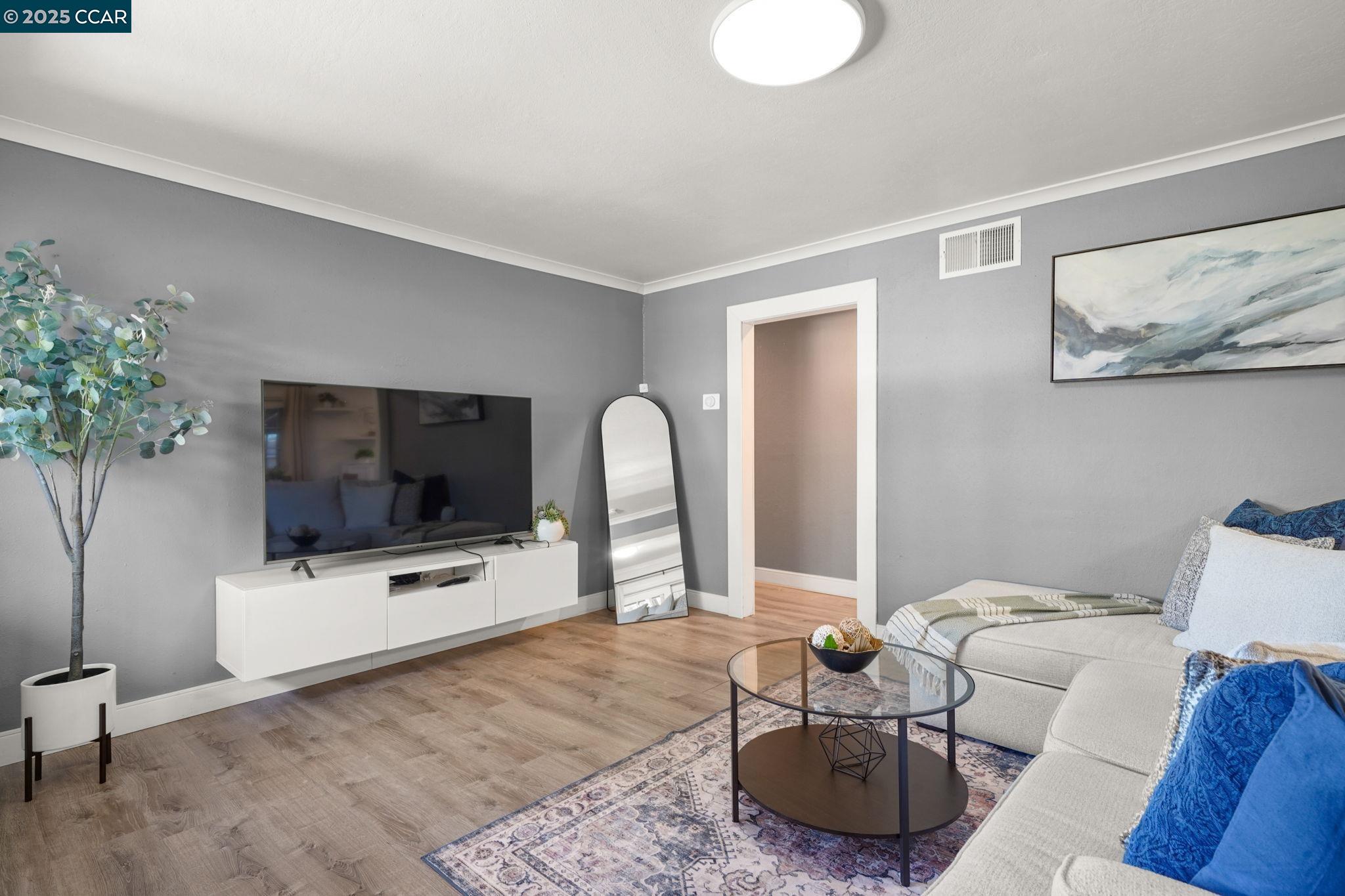 4317 Cowell Road Concord, CA 94521 - Photo 8 of 23