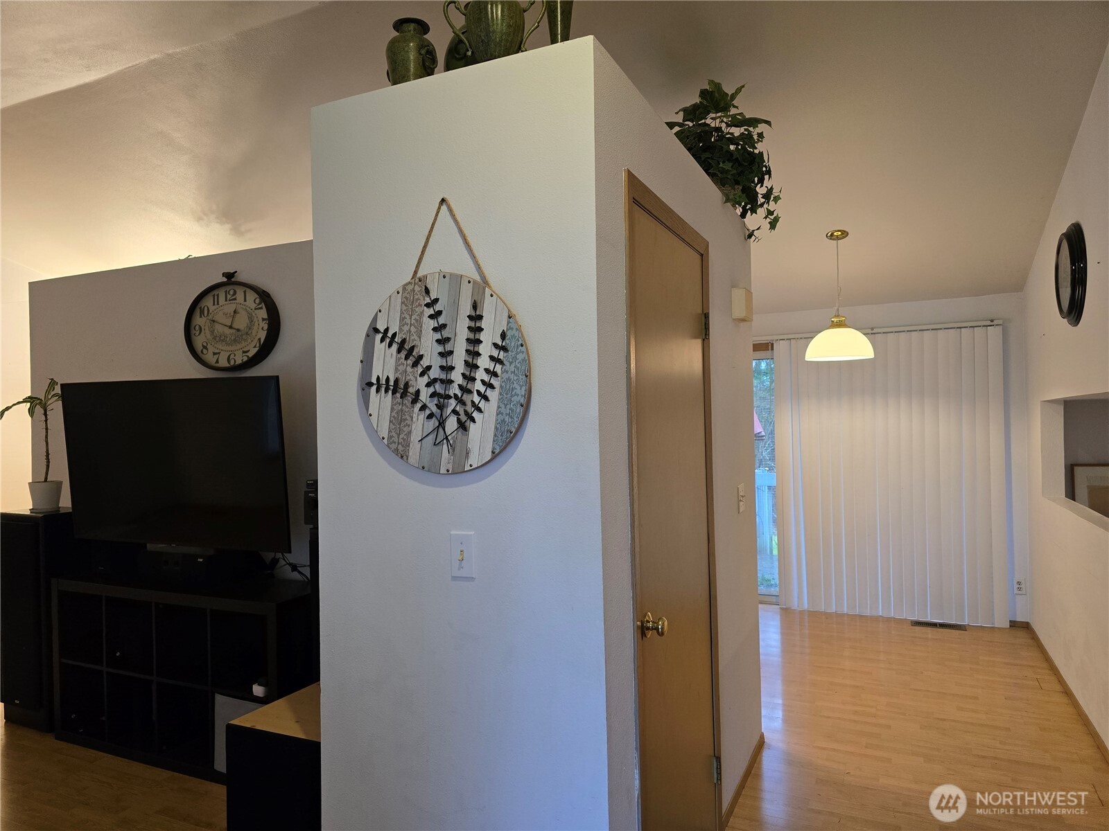 1223 Southwest 353rd Street Federal Way, WA 98023 - Photo 2 of 24