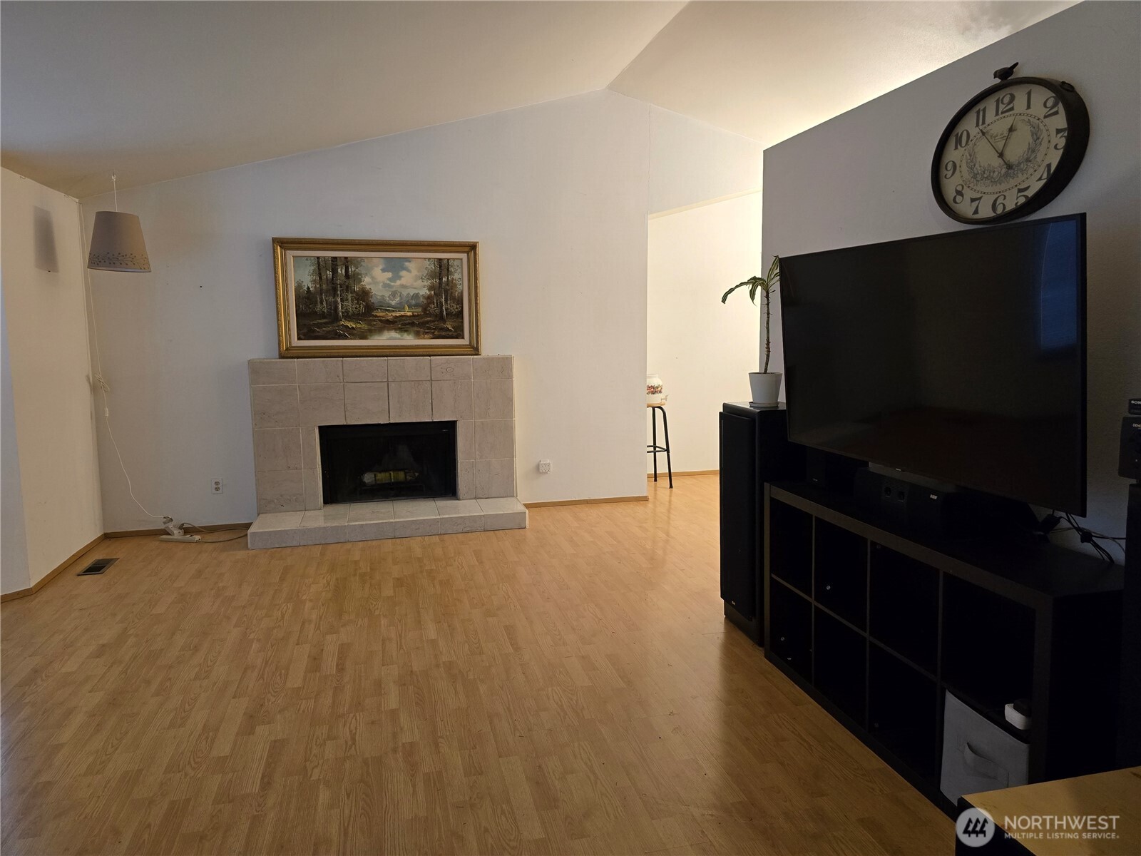 1223 Southwest 353rd Street Federal Way, WA 98023 - Photo 4 of 24