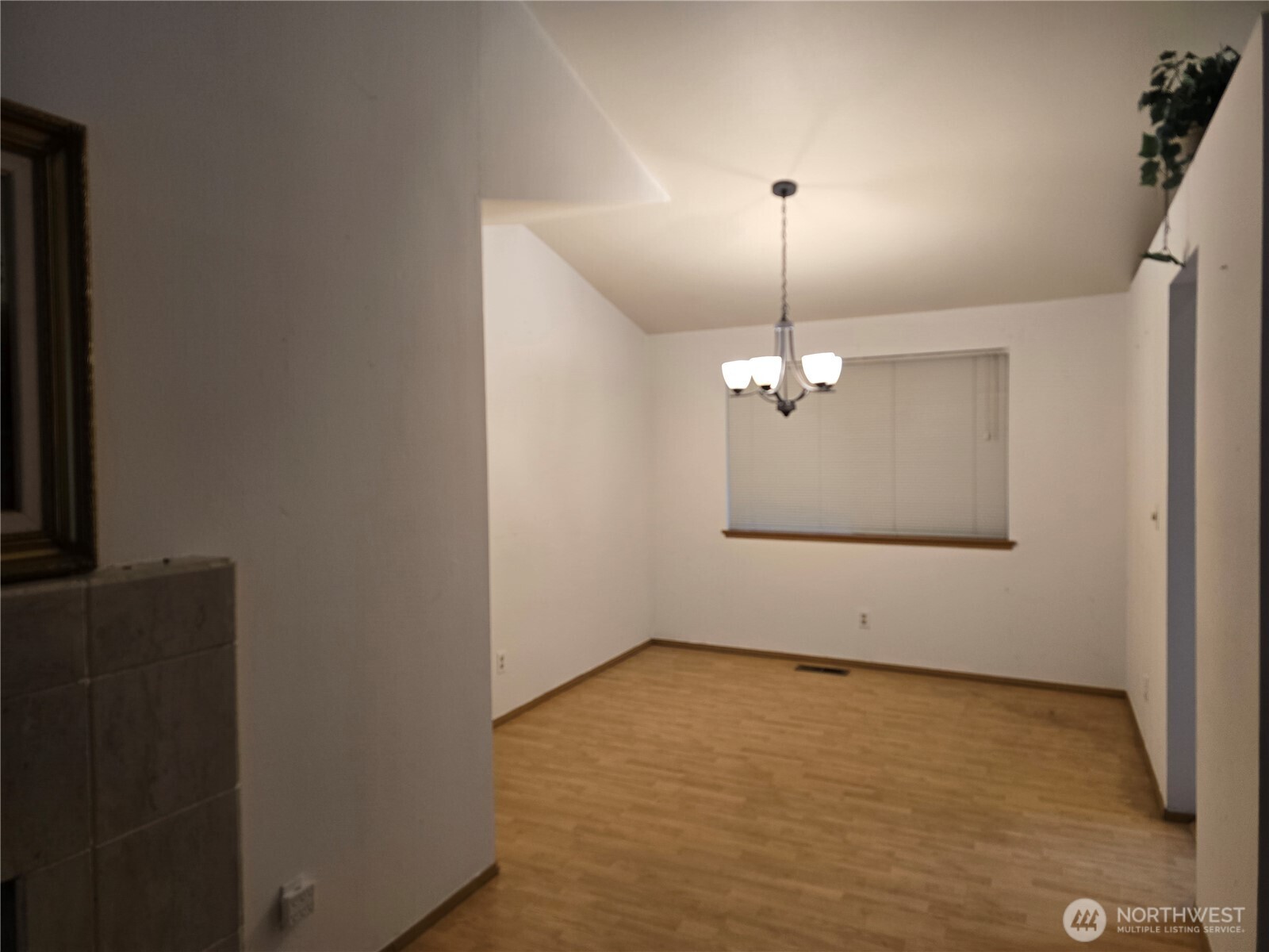 1223 Southwest 353rd Street Federal Way, WA 98023 - Photo 5 of 24