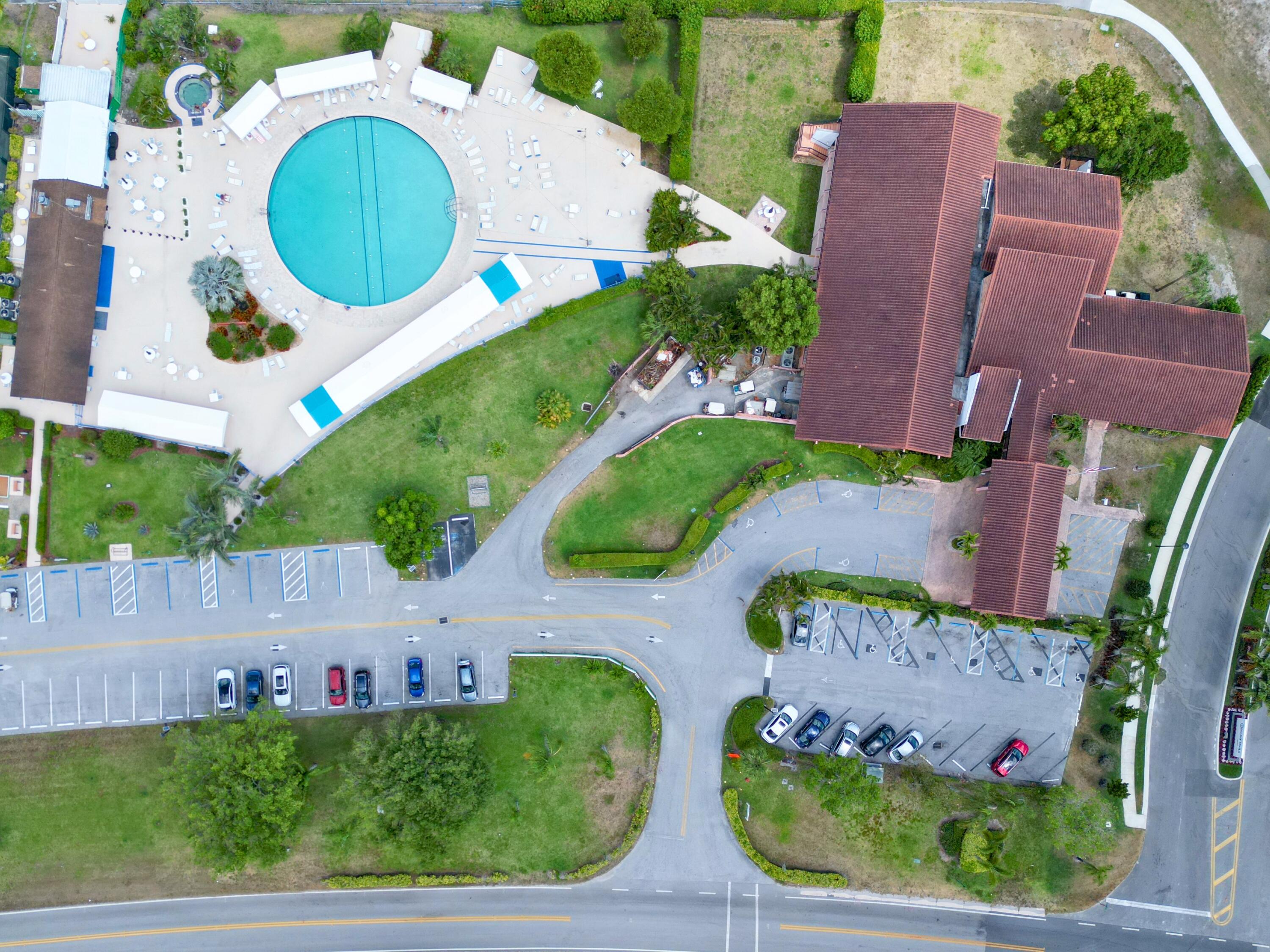 13658 Vía Flora, Unit B Delray Beach, FL 33484 - Photo 30 of 37 Exterior Activities Above