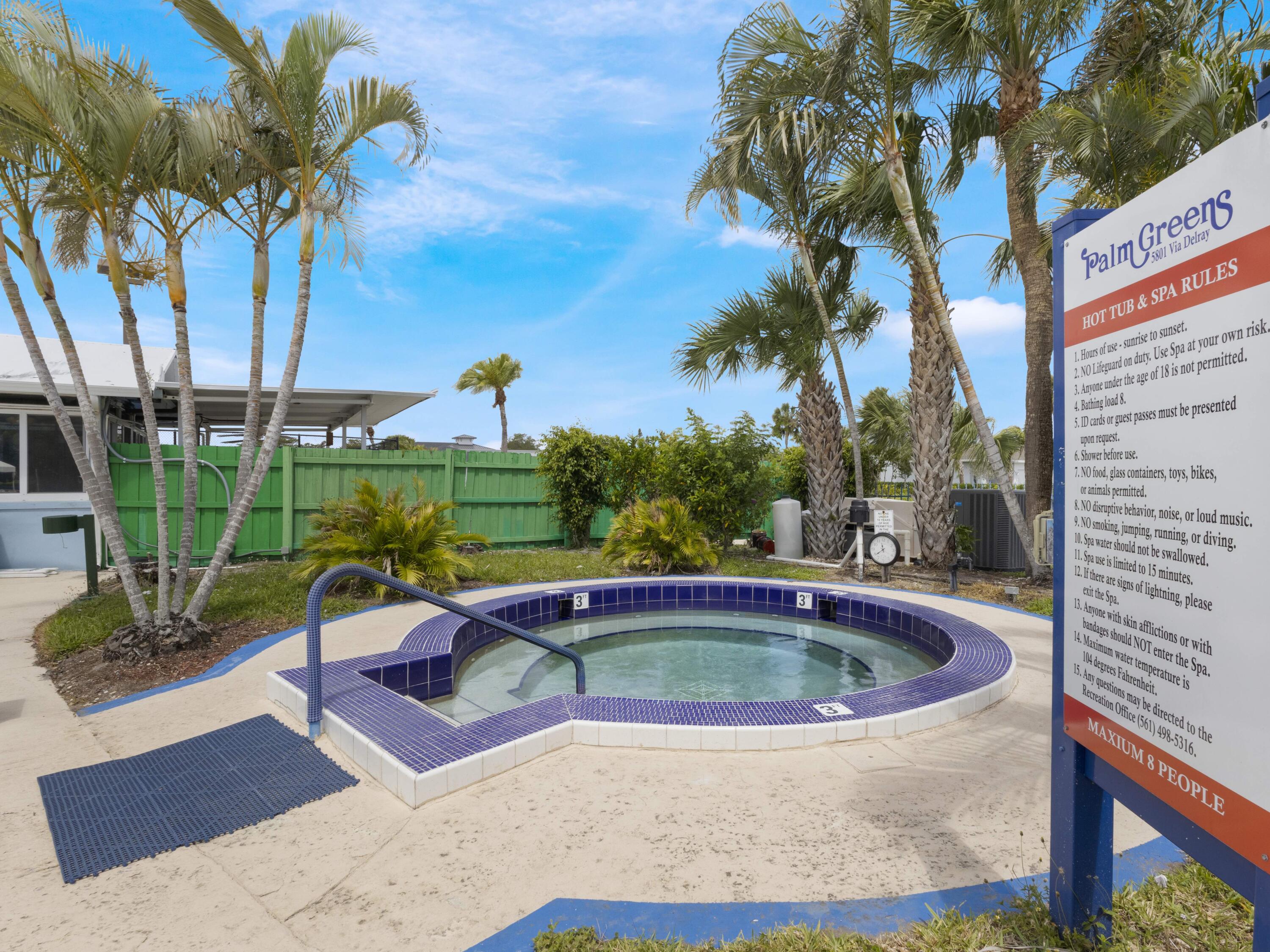 13658 Vía Flora, Unit B Delray Beach, FL 33484 - Photo 32 of 37 Clubhouse Hot Tub