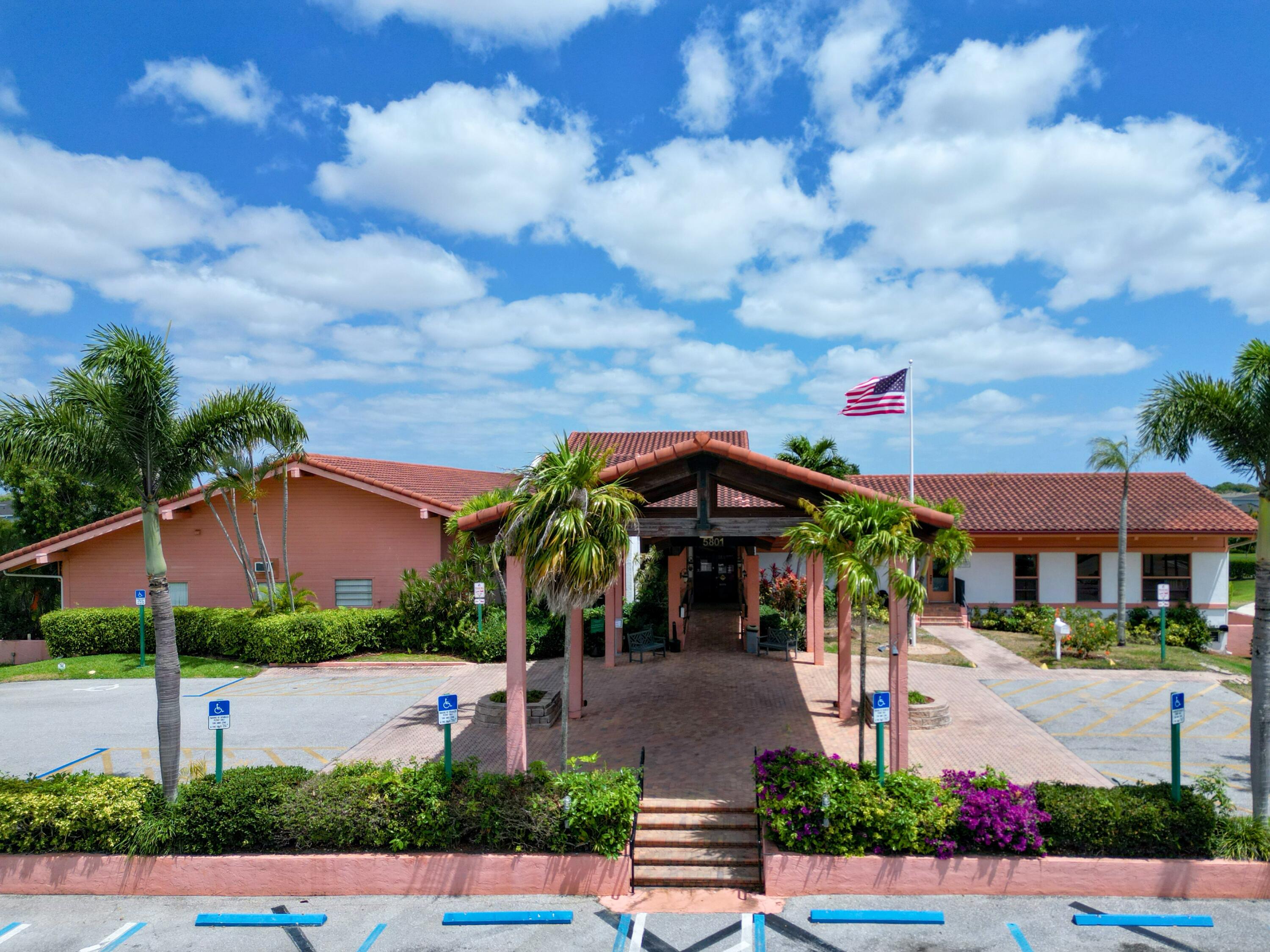 13658 Vía Flora, Unit B Delray Beach, FL 33484 - Photo 36 of 37 Clubhouse