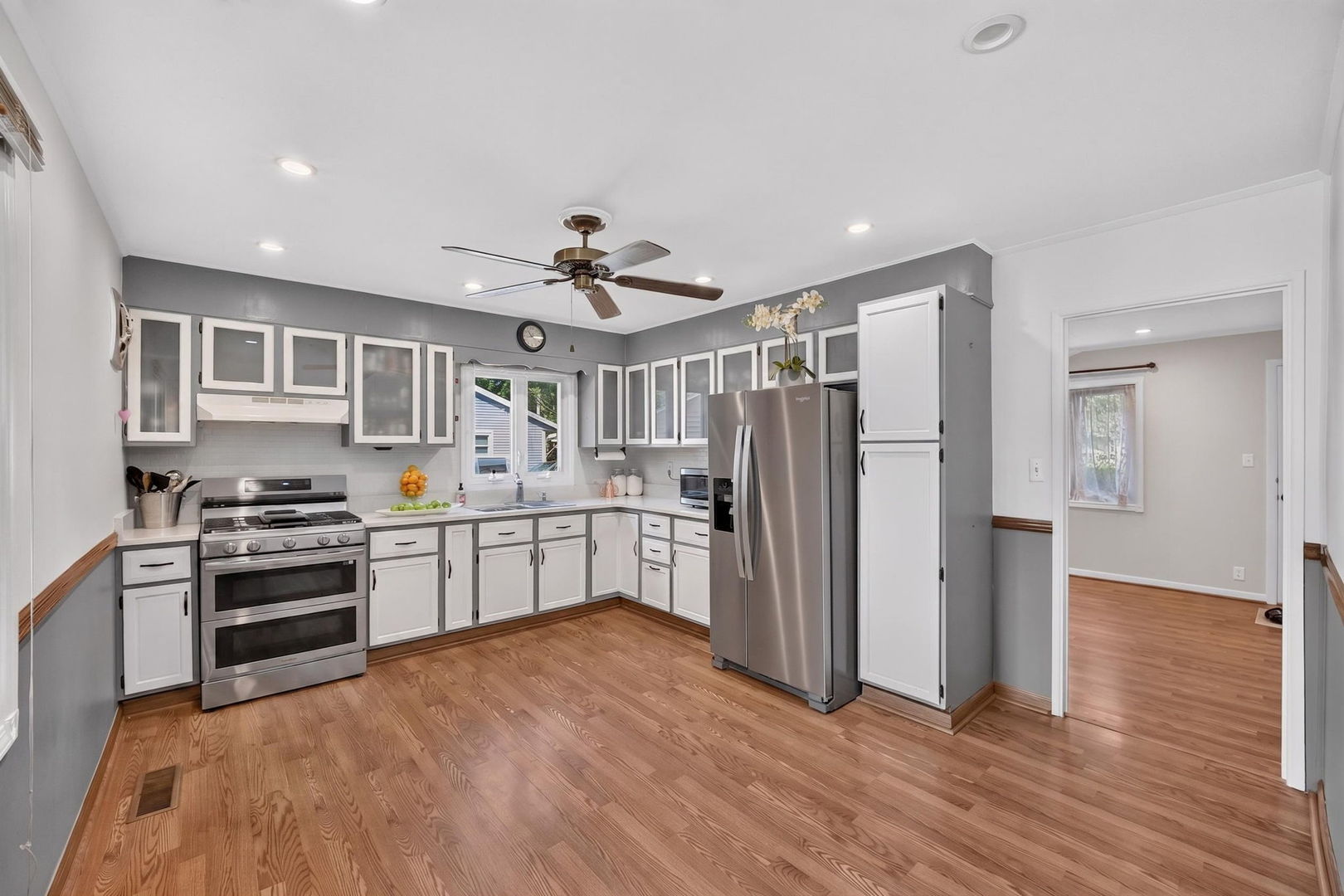 472 Douglas Road Batavia, IL 60510 - Photo 8 of 42