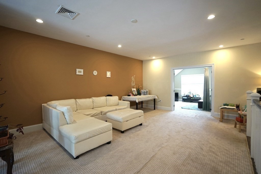 8 Graystone Circle Winchester, MA 01890 - Photo 24 of 41