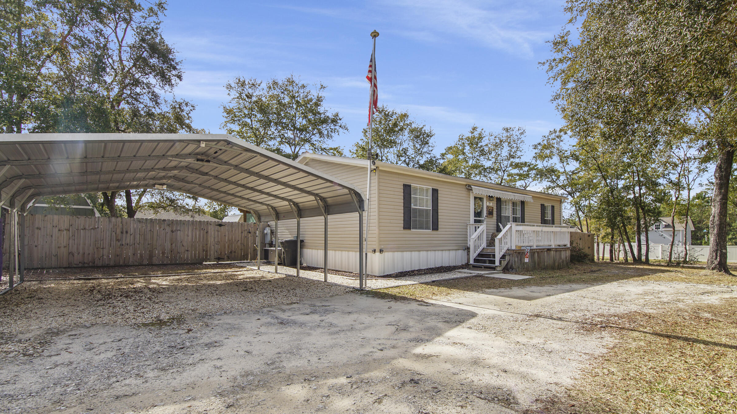 77 Easy Street Freeport, FL 32439 - Photo 3 of 32 367644DA-30C7-40CF-86F2-599EEB46F0D5