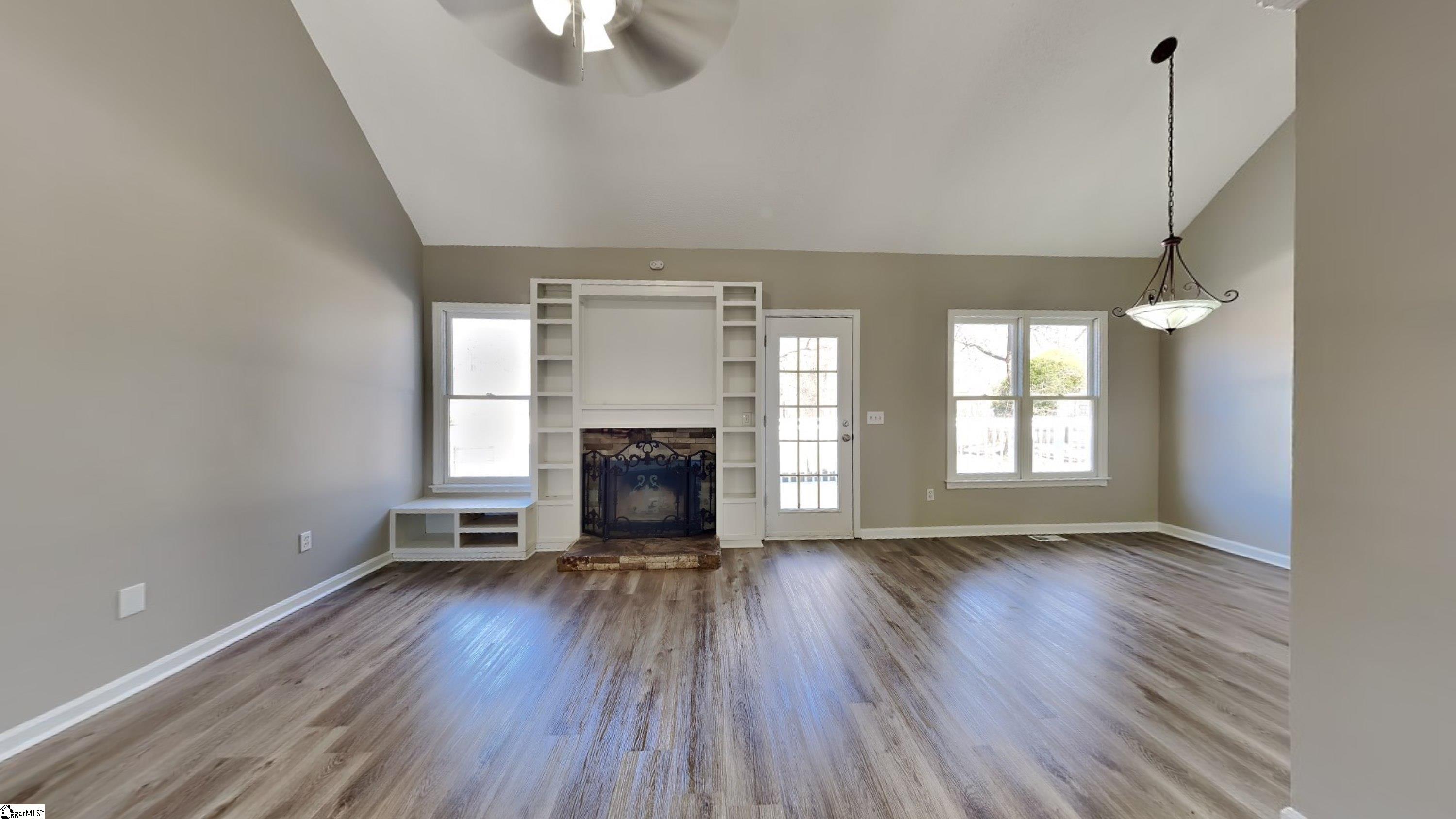 16 Fawndale Lane Fountain Inn, SC 29644 - Photo 3 of 11