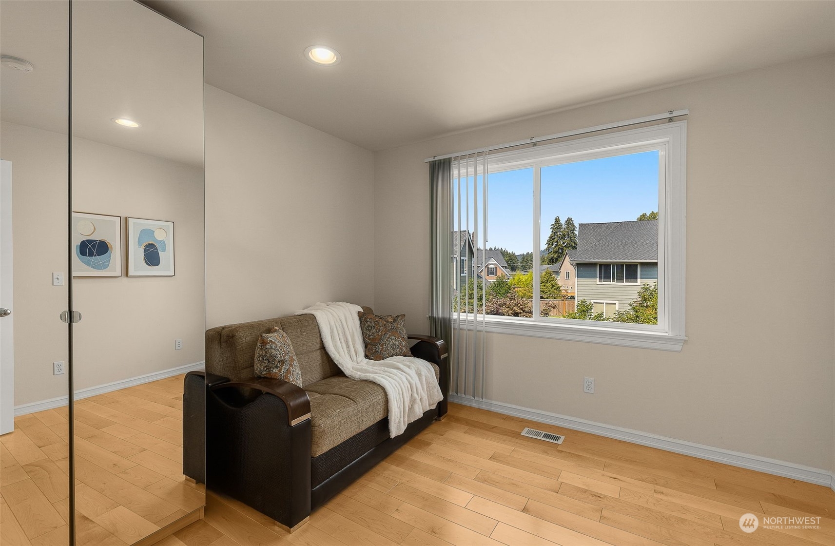 5414 Northeast 13th Street Renton, WA 98059 - Photo 27 of 40 Gallery Image 27