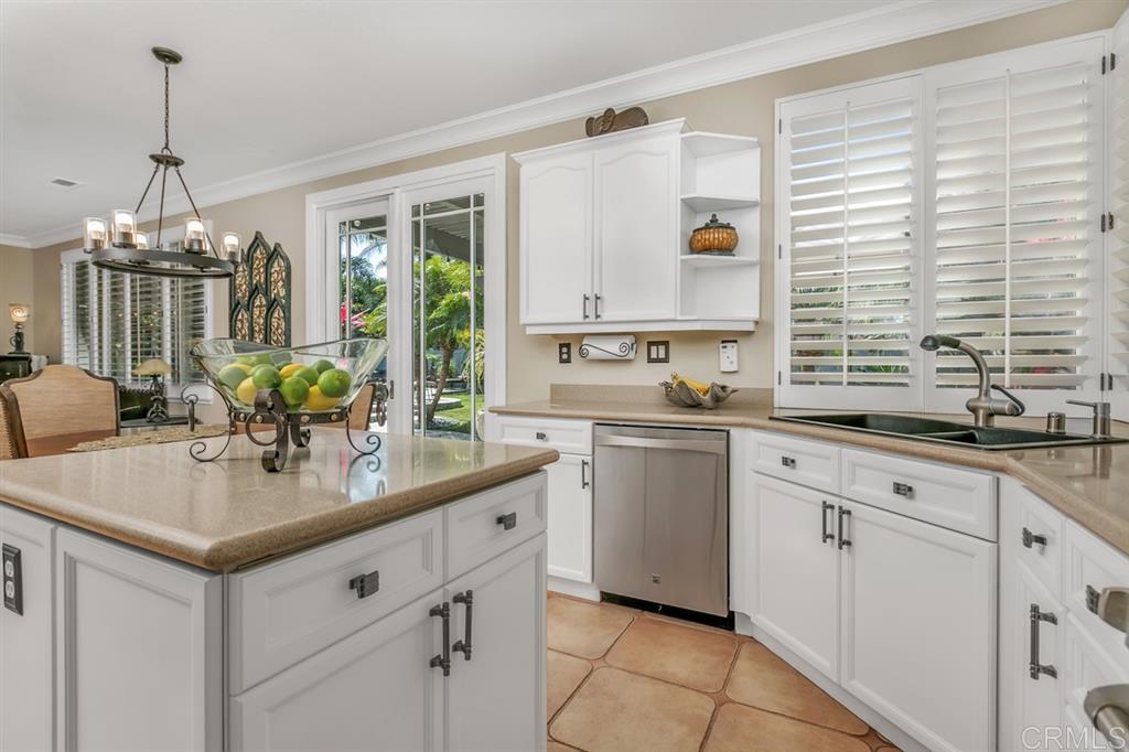 1075 Lighthouse Road Carlsbad, CA 92011 - Photo 8 of 25 Gallery Image 8