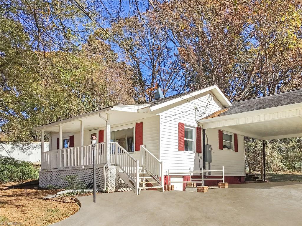 255 Quaker Church Road Siloam, NC 27047 - Photo 2 of 22 Gallery Image 2