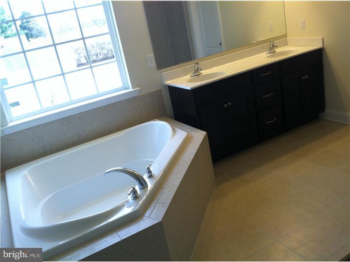 104 Windsor Road Mullica Hill, NJ 08062 - Photo 14 of 20 Master Bathroom