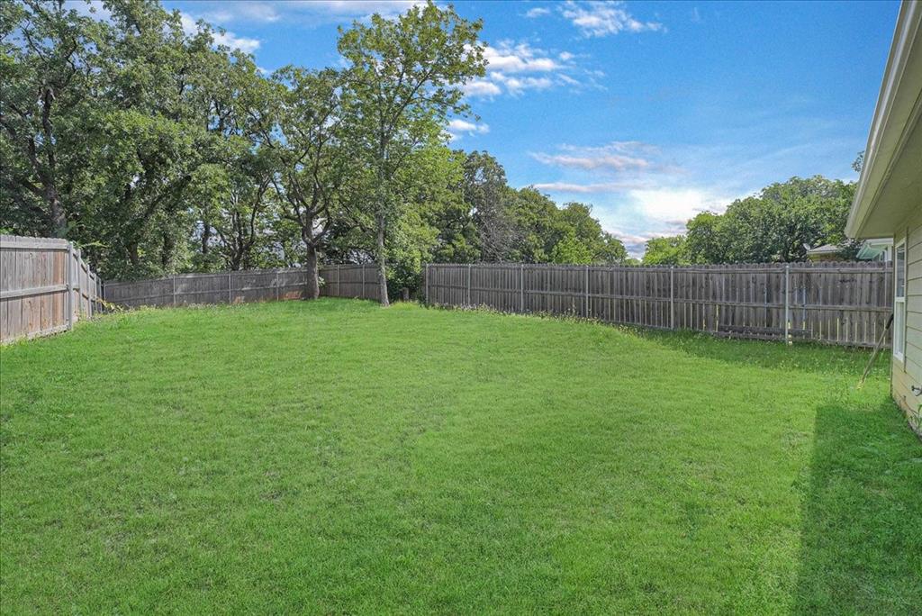 501 East Day Street Denison, TX 75021 - Photo 25 of 28