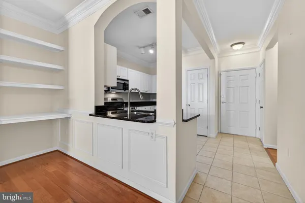 $320,000 | 31 Booth Street, Unit 358, Gaithersburg, MD 20878