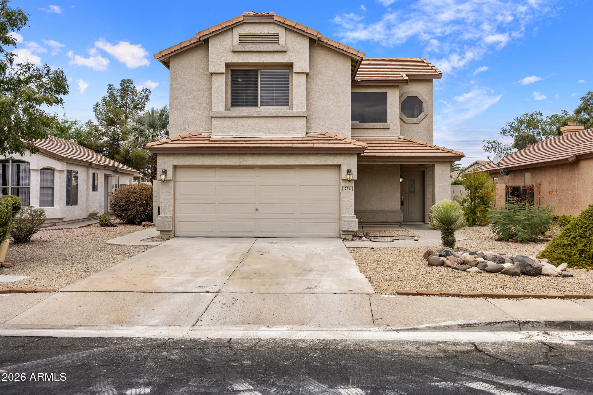 754 South Sorrell Lane Gilbert, AZ 85296 - Photo 2 of 26 1000016207