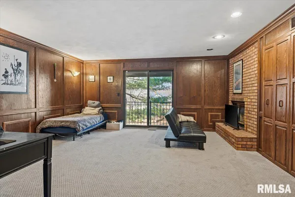 $549,900 | 2551 East Lake Shore Drive, Springfield, IL 62712