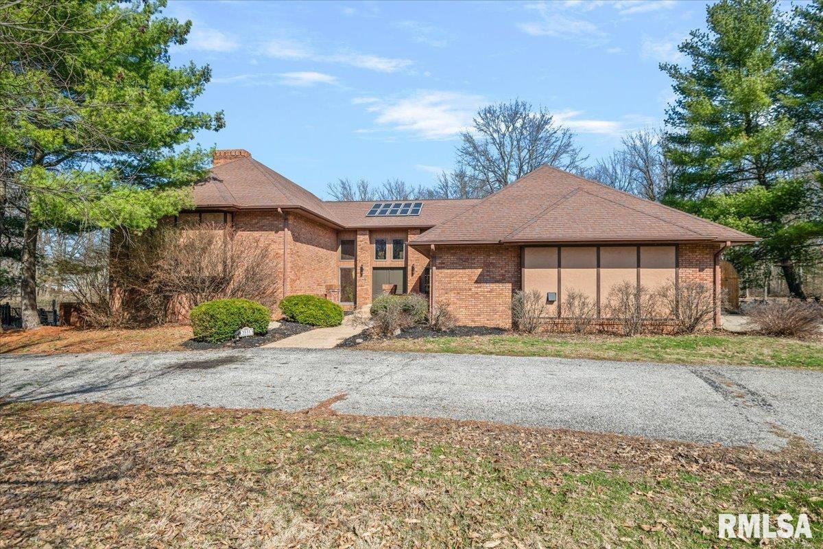 2551 East Lake Shore Drive Springfield, IL 62712 - Photo 2 of 46
