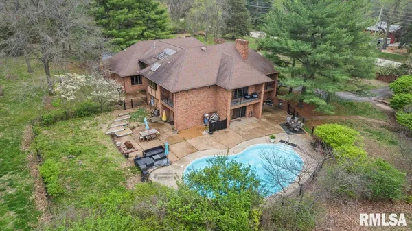 $549,900 | 2551 East Lake Shore Drive, Springfield, IL 62712