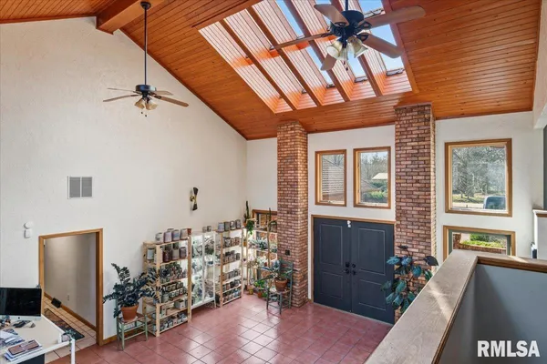 $549,900 | 2551 East Lake Shore Drive, Springfield, IL 62712