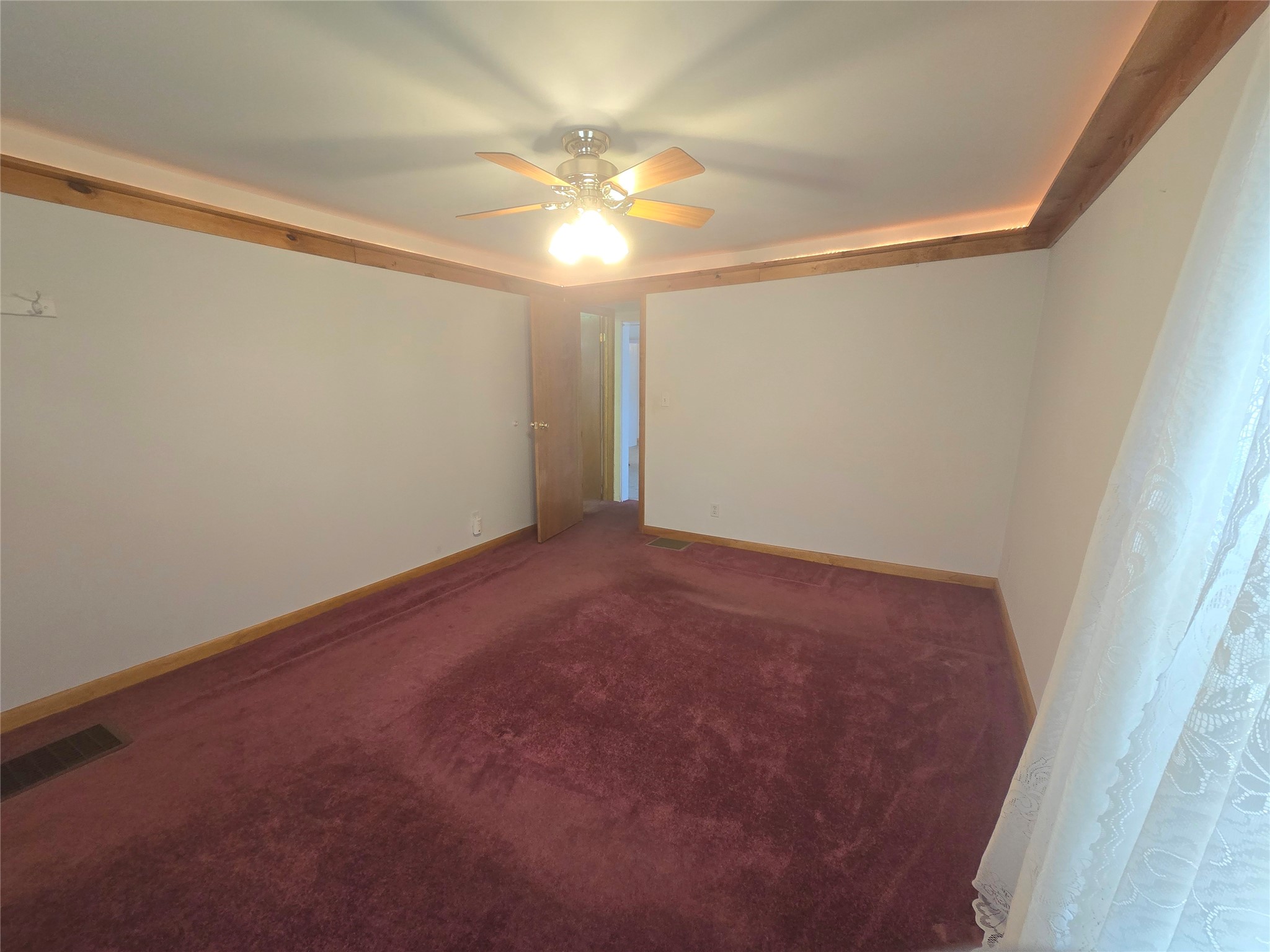 1068 Glenwood Road Vestal, NY 13850 - Photo 15 of 40