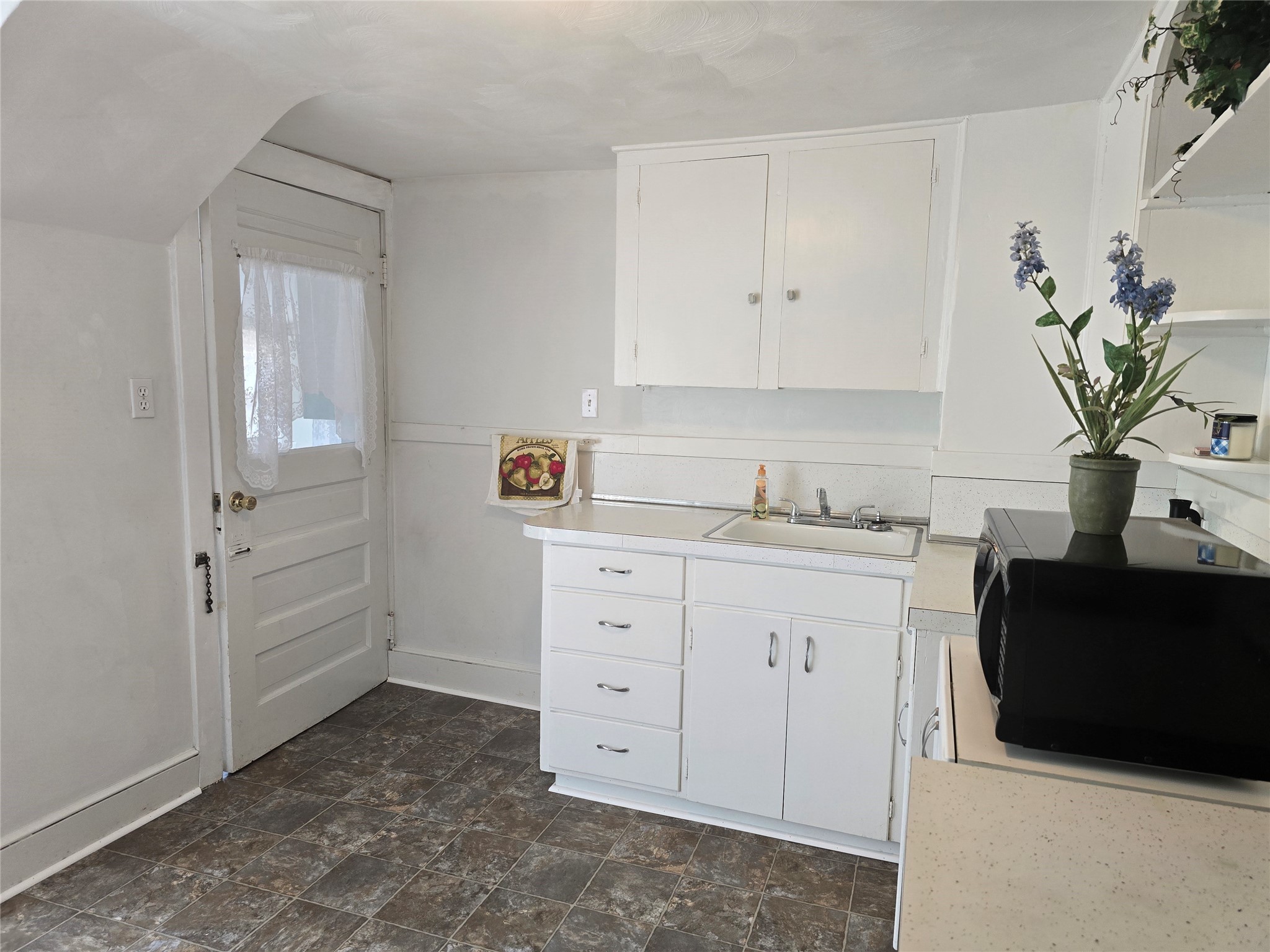 1068 Glenwood Road Vestal, NY 13850 - Photo 23 of 40