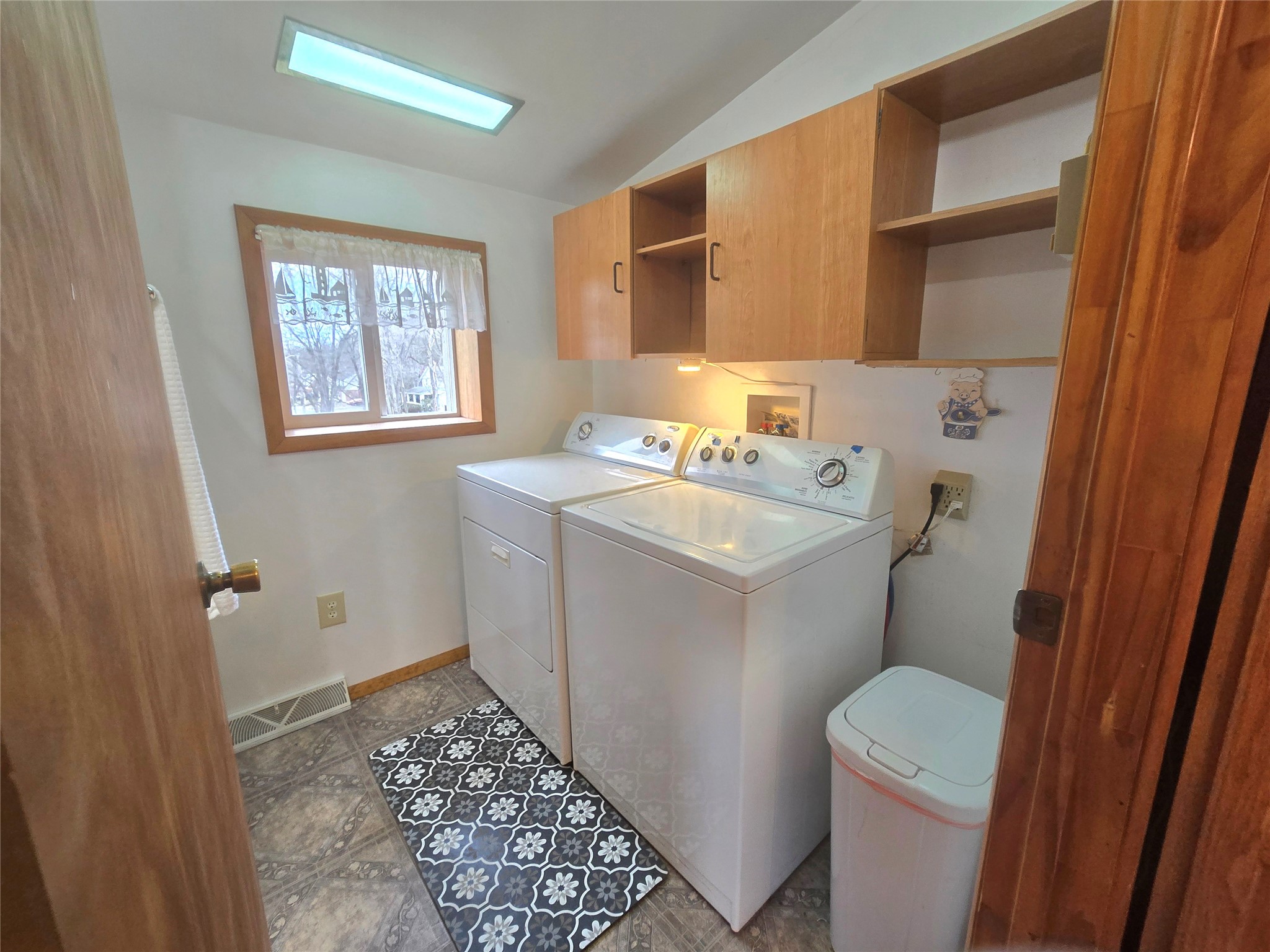 1068 Glenwood Road Vestal, NY 13850 - Photo 10 of 40