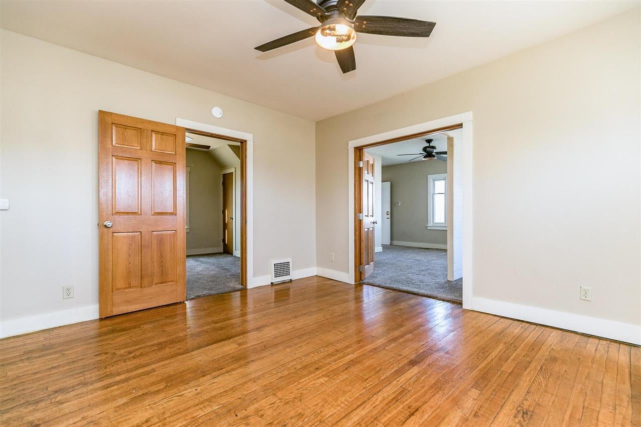 1931 Mt Vernon Road Southeast Cedar Rapids, IA 52403 - Photo 7 of 38 Gallery Image 7