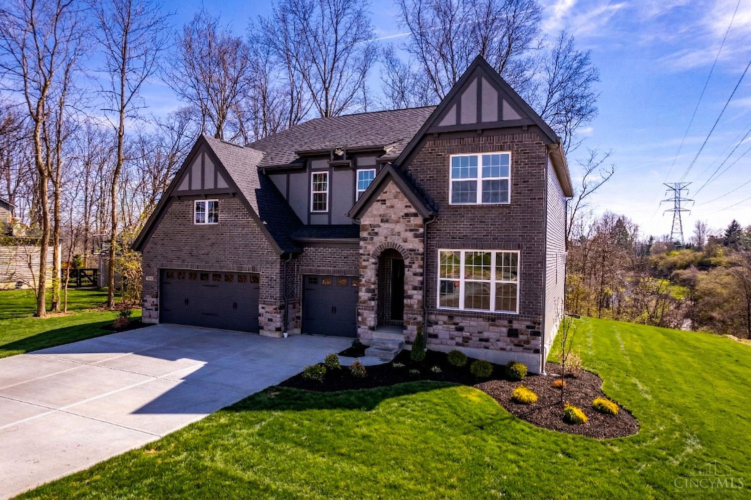 8469 Fields Ertel Road Cincinnati, OH 45249 - Photo 5 of 69