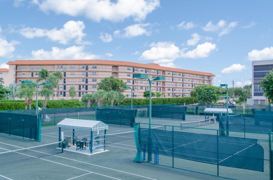 2707 North Ocean Boulevard, Unit D703 Boca Raton, FL 33431 - Photo 21 of 26 Tennis Cts Y&R