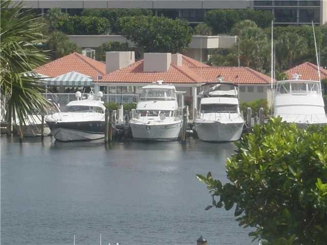 2707 North Ocean Boulevard, Unit D703 Boca Raton, FL 33431 - Photo 26 of 26 Chickee Bar on water