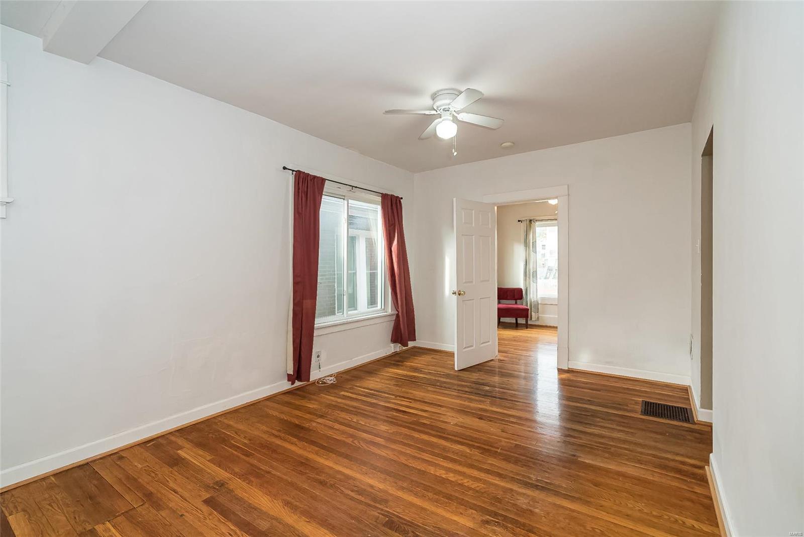 2217 Richert Place St. Louis, MO 63143 - Photo 7 of 54