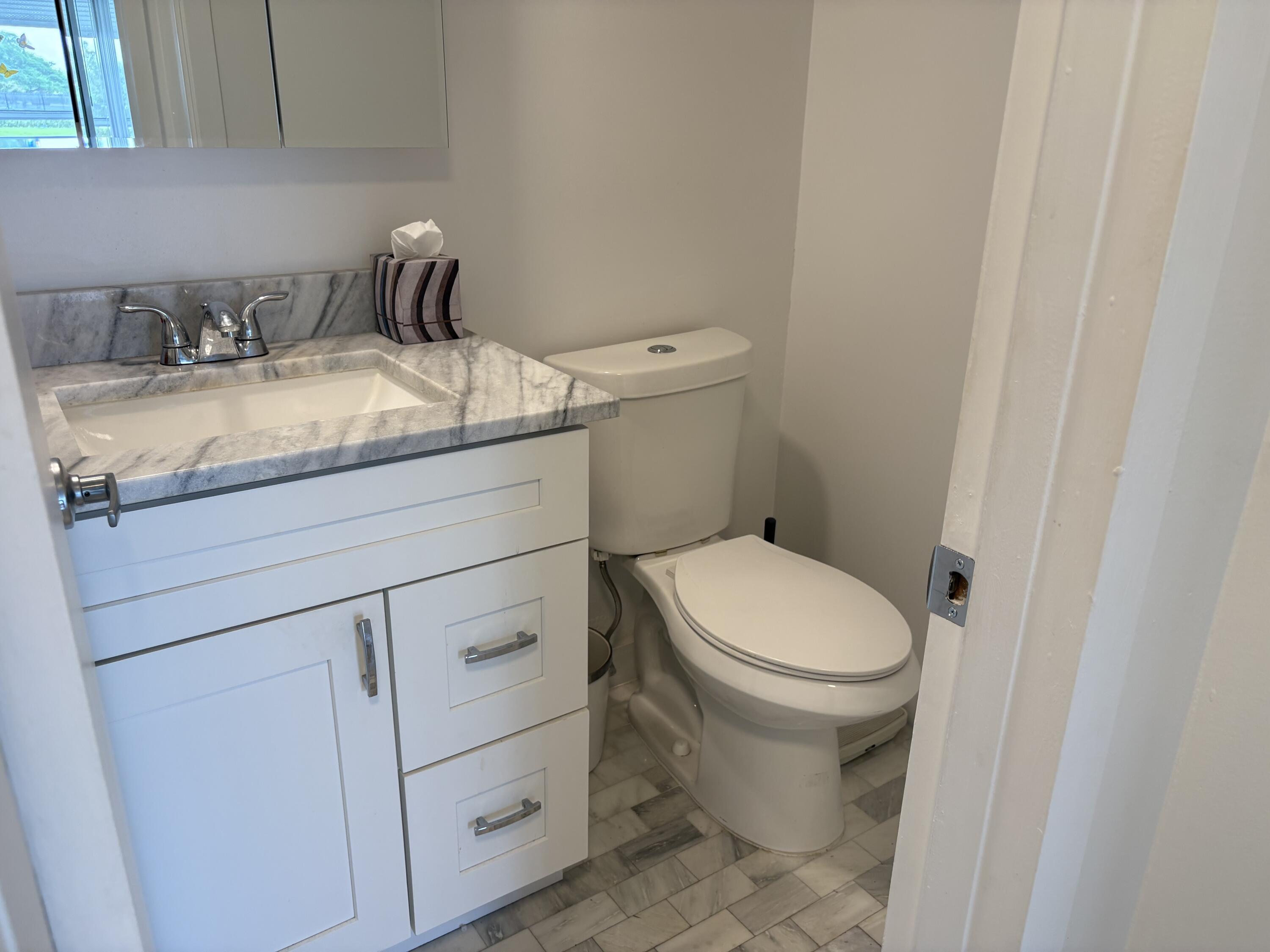 2084 Exeter, Unit 2084E Boca Raton, FL 33434 - Photo 12 of 18 IMG_3139