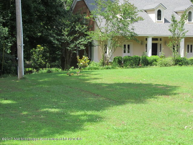 2884 Timberland Road Nesbit, MS 38651 - Photo 5 of 33 IMG_4823